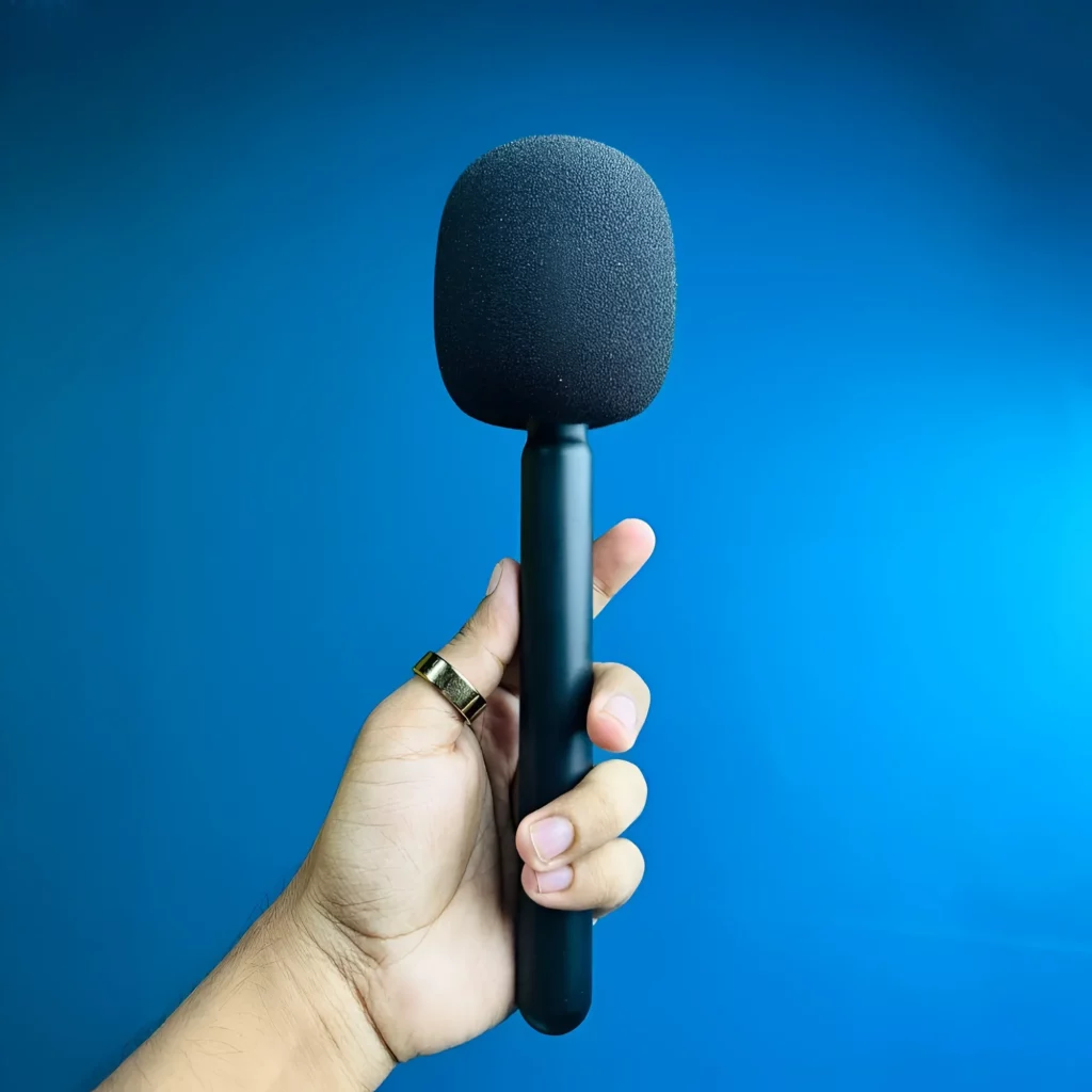 GearUP Wireless Microphone Holder for Interview